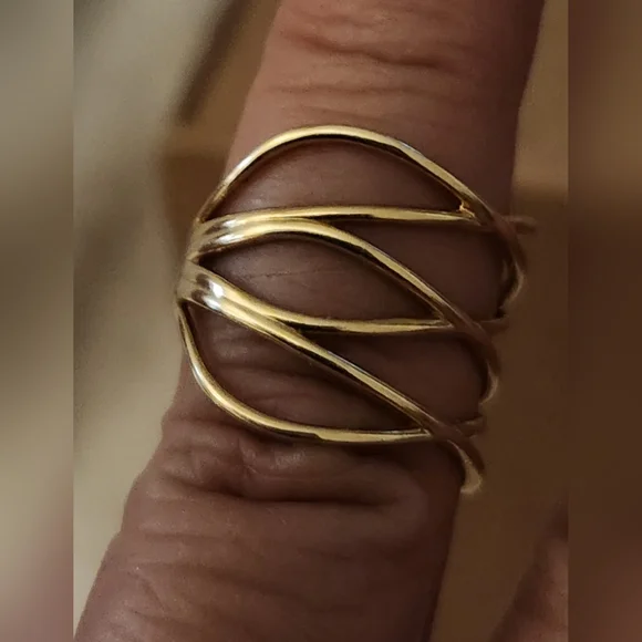 14K Yellow Gold Women's Triple Crossover Ring Size 7 - Picture 6 of 14